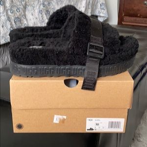 Size 10 UGG slides